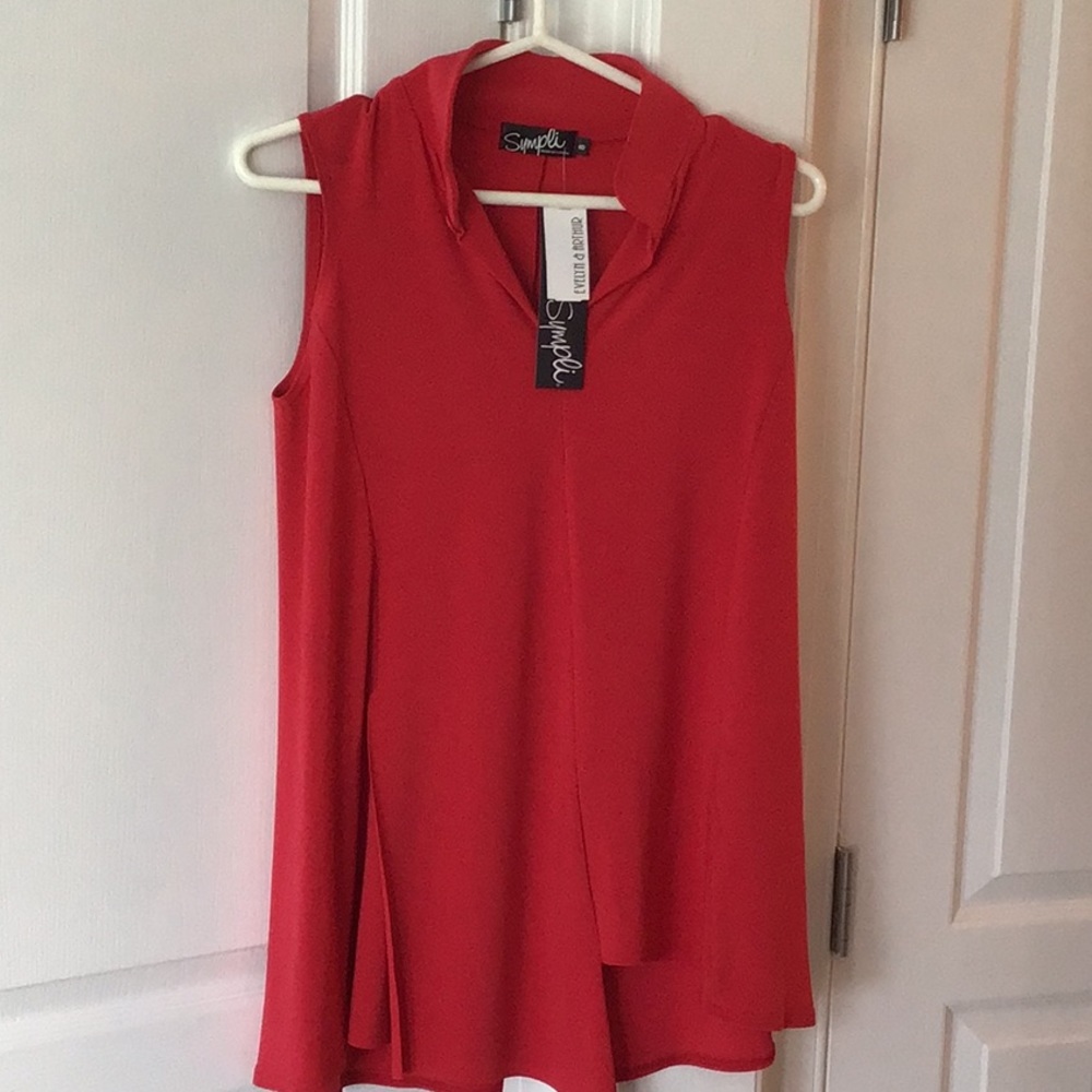 Long sleeveless top——-brand new !